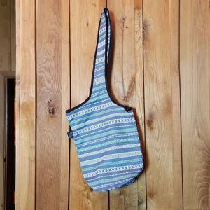 Ewedoos Yoga & Pilates Mat Gym Athletic Bag, Tribal Design Grey, Green, & White